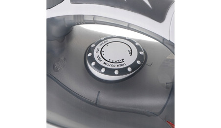 Żelazko Ceramiczne Parowe 2800W Mesko