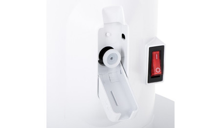 GRZEJNIK KOLUMNOWY Z NAWILŻACZEM LCD ADLER