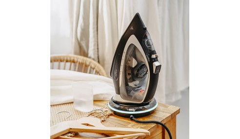 Żelazko Parowe Ceramiczne Bezprzewodowe Szybkie Nagrzewanie
