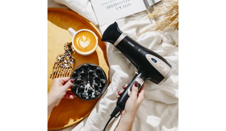 Suszarka do włosów 2200 W jonizacja dyfuzor 3 temperatury 2 prędkości Mesko