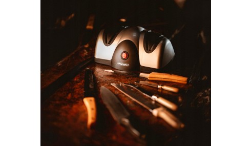 Ostrzałka do noży elektryczna Mesko